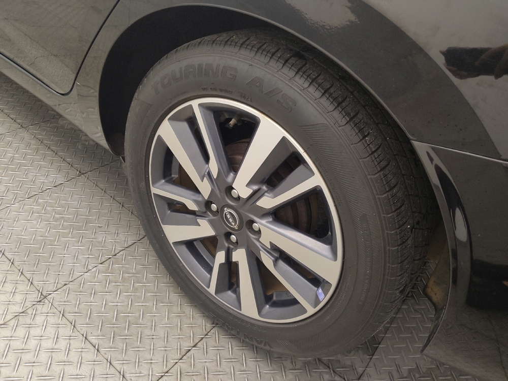 2023 Nissan Versa Sedan SV - Photo 24