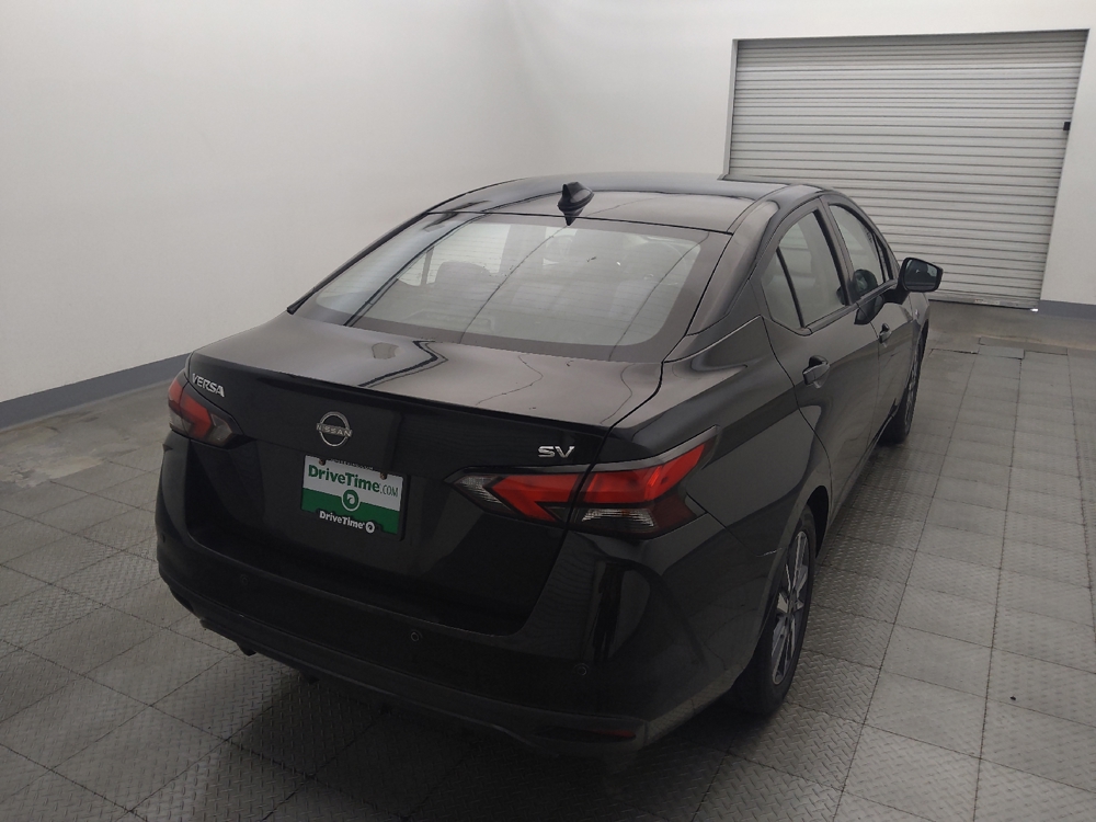 2023 Nissan Versa Sedan SV - Photo 6