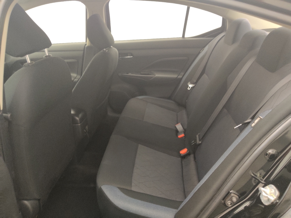 2023 Nissan Versa Sedan SV - Photo 14