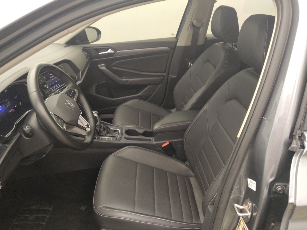 2024 Volkswagen Jetta SE - Photo 13