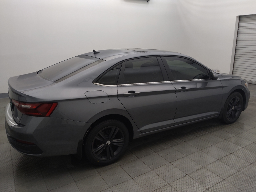 2024 Volkswagen Jetta SE - Photo 8