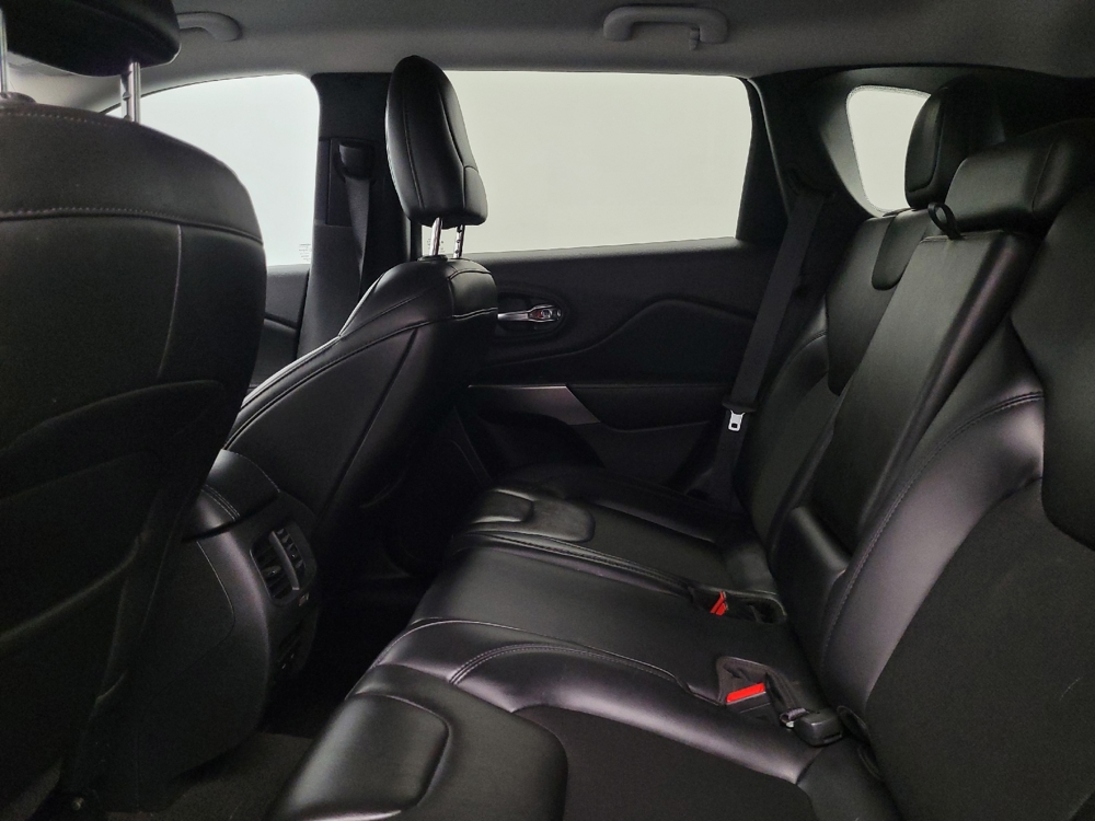 2020 Jeep Cherokee Latitude Plus - Photo 14