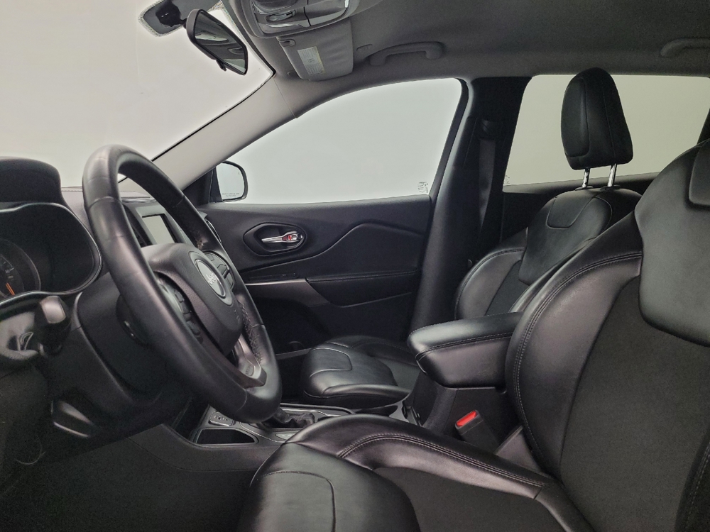 2020 Jeep Cherokee Latitude Plus - Photo 13