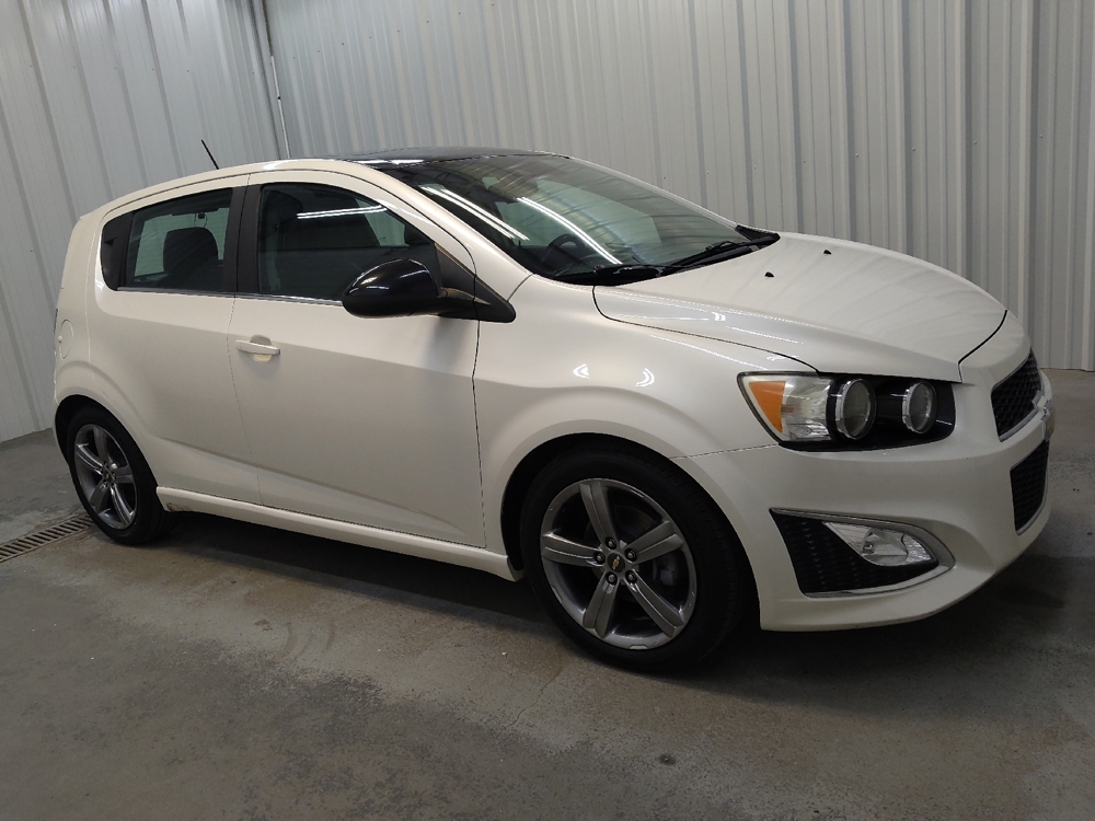 2015 Chevrolet Sonic RS - Photo 9