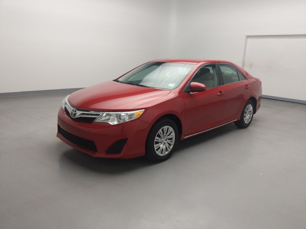 Used 2014 Toyota Camry Driver Front Bumper