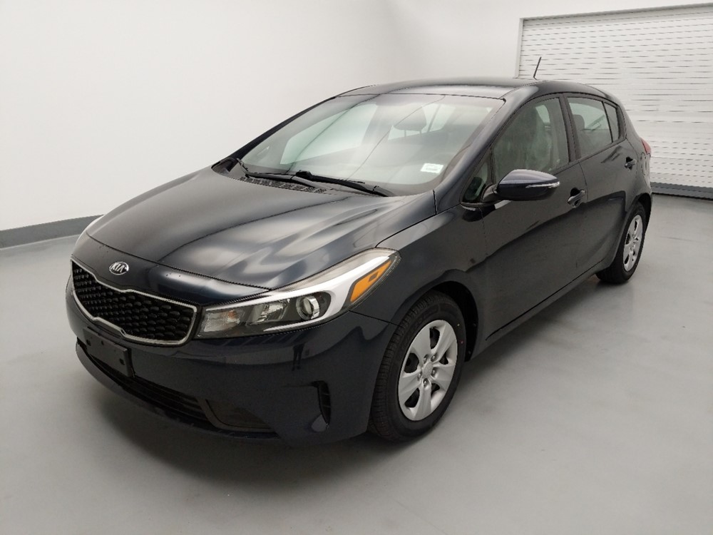Used 2017 Kia Forte5 Driver Front Bumper