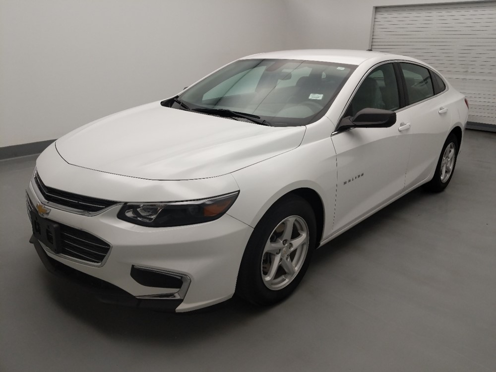 Used 2017 Chevrolet Malibu Driver Front Bumper