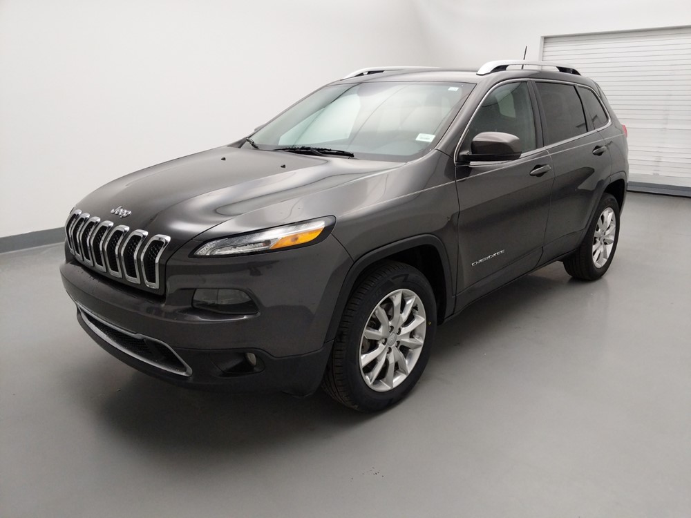 Used 2017 Jeep Cherokee Driver Front Bumper