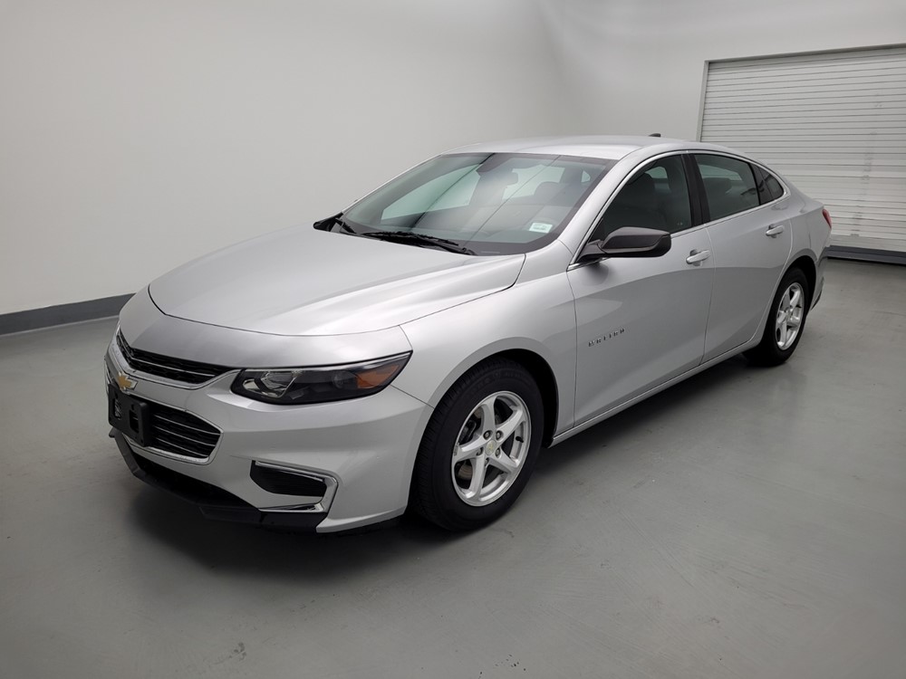 Used 2017 Chevrolet Malibu Driver Front Bumper