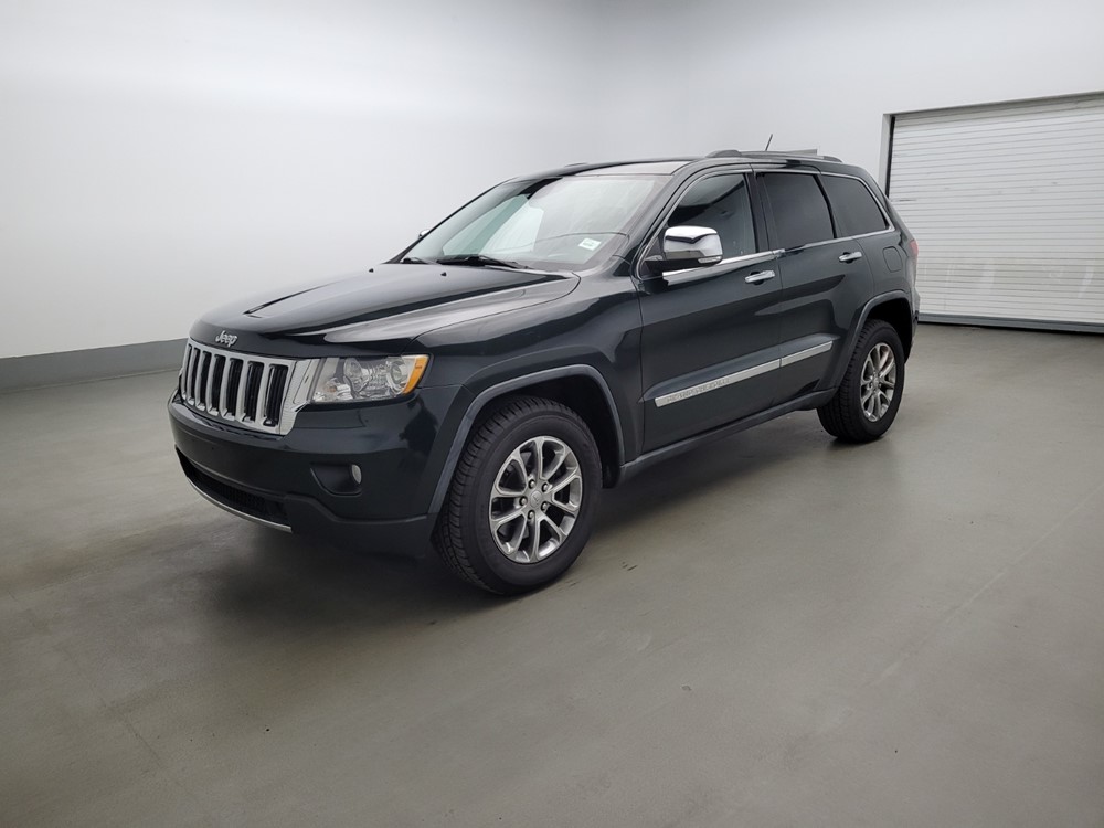 Used 2011 Jeep Grand Cherokee Driver Front Bumper