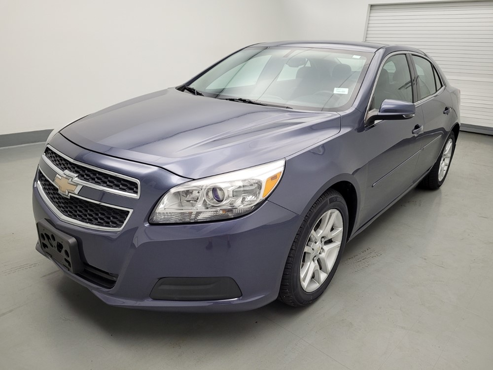 Used 2013 Chevrolet Malibu Driver Front Bumper