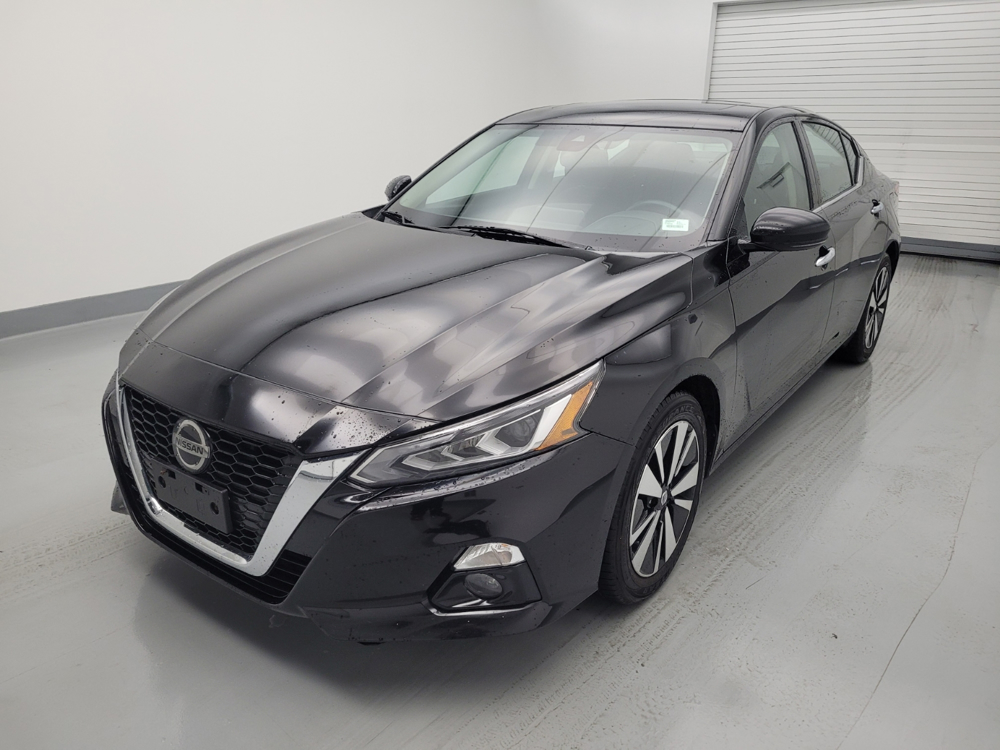 Used 2019 Nissan Altima Driver Front Bumper