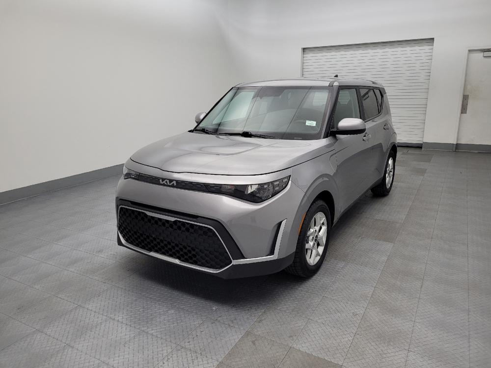2023 Kia Soul LX's photo