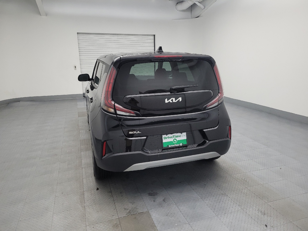 2023 Kia Soul LX photo 5