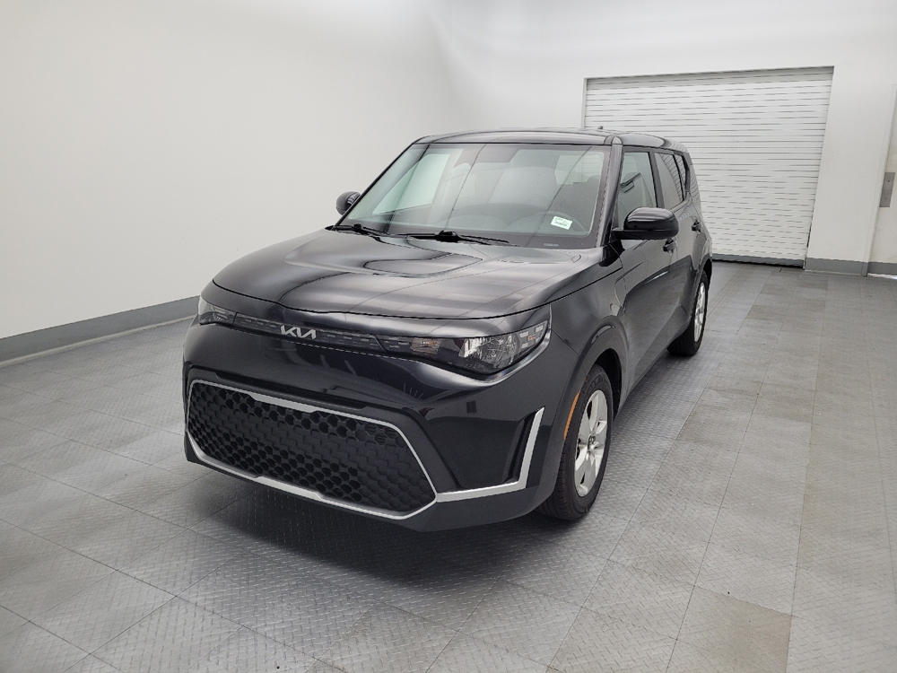 2023 Kia Soul LX's photo