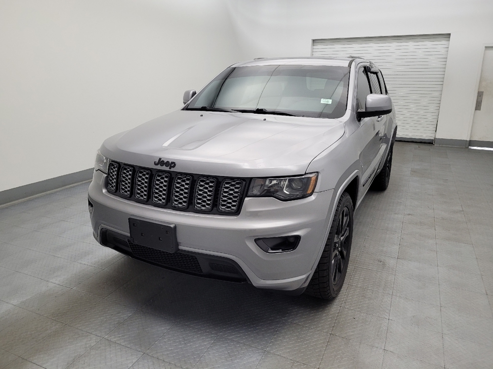 2019 Jeep Grand Cherokee Altitude's photo