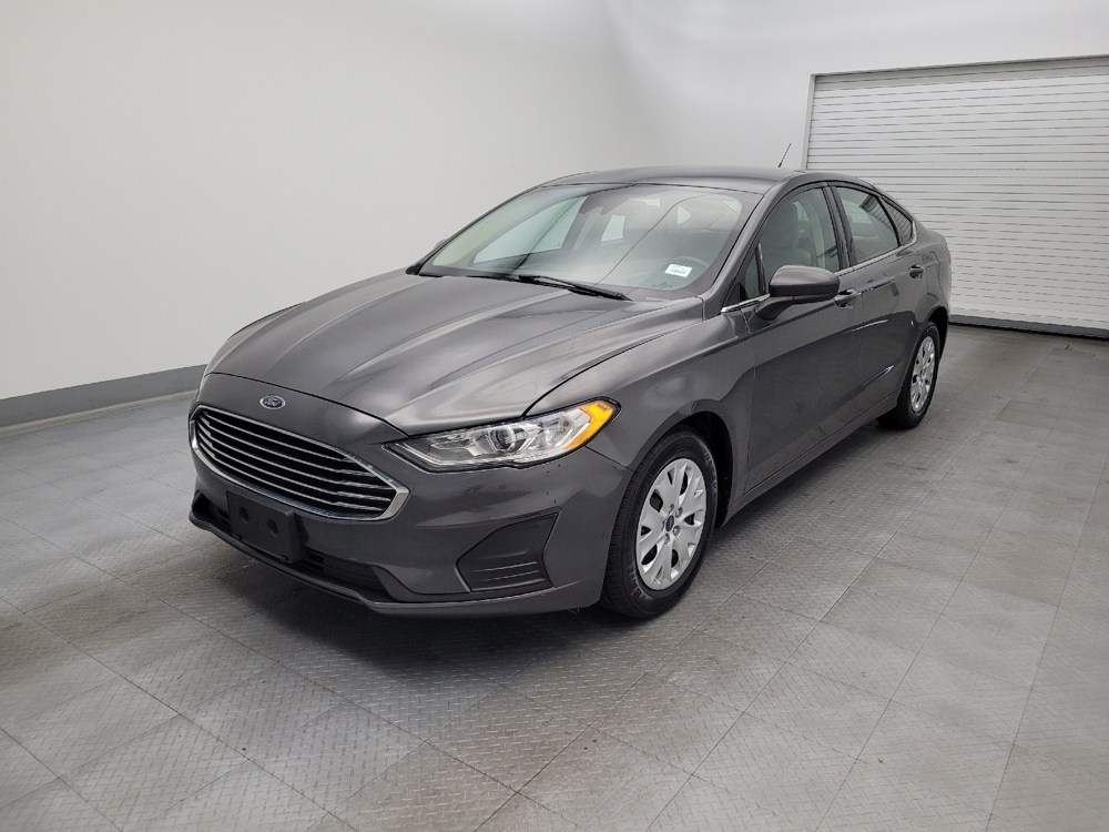 2019 Ford Fusion S's photo