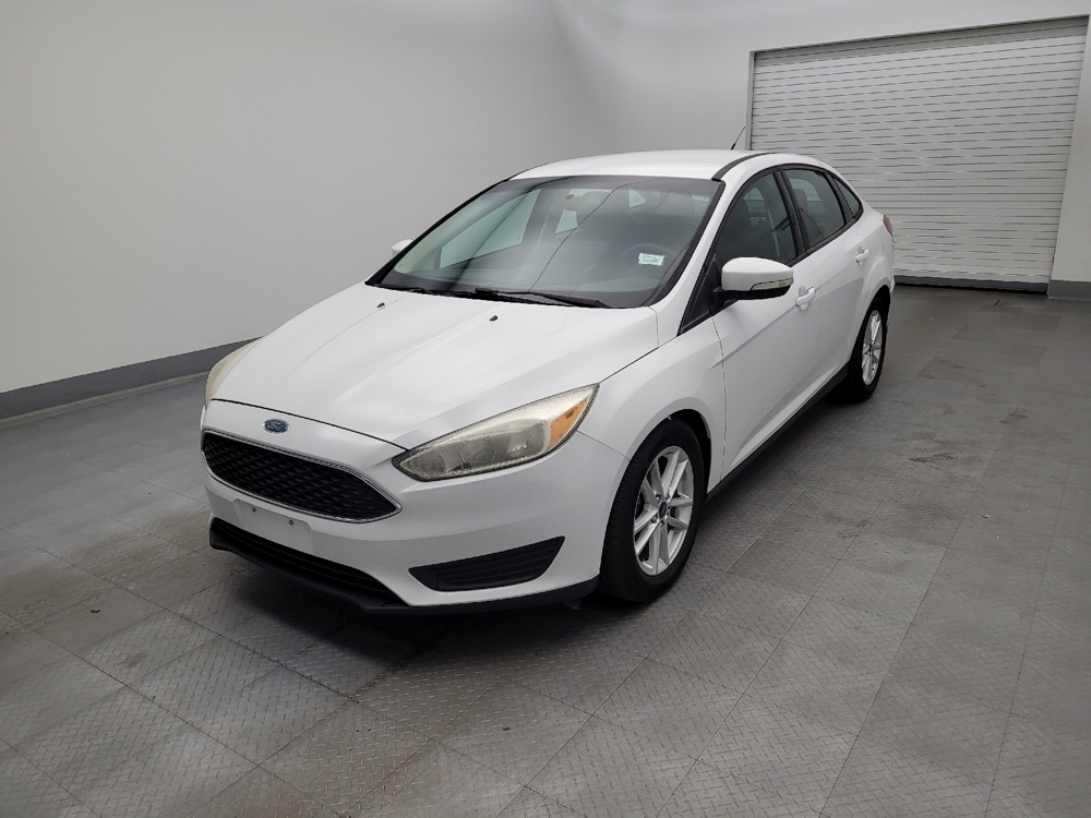 2016 Ford Focus SE's photo