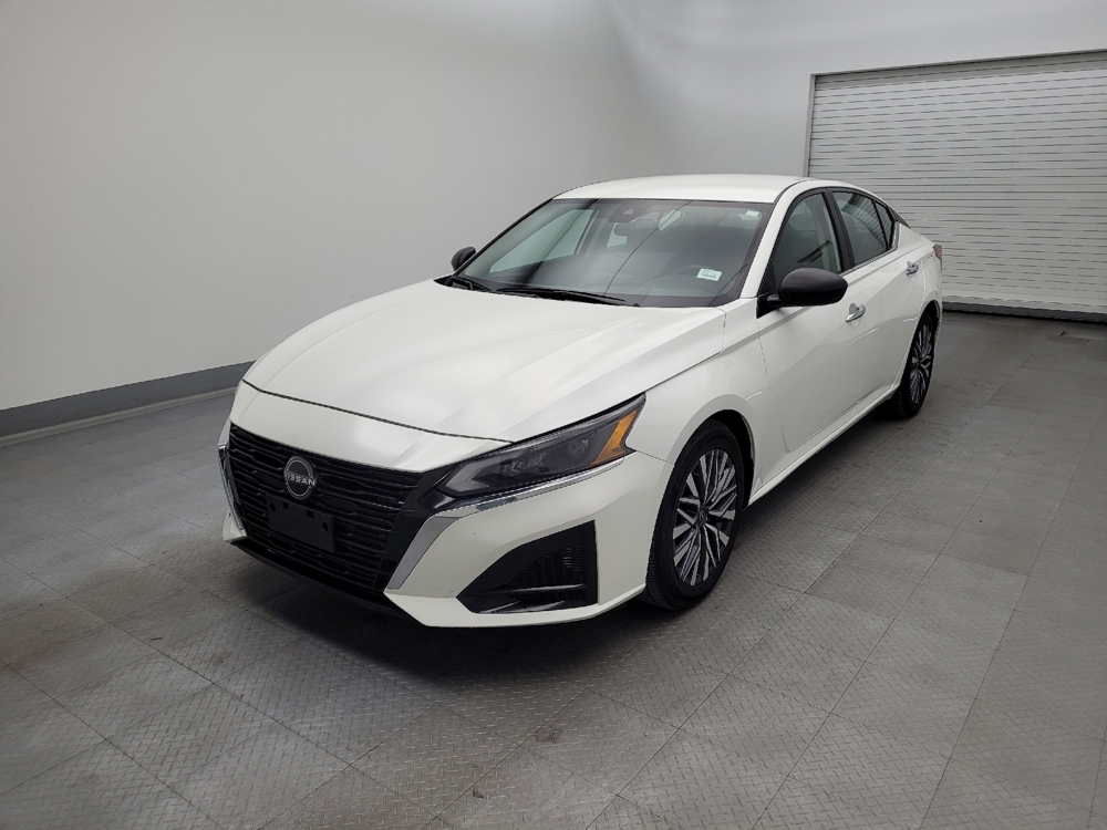 2024 Nissan Altima SV's photo