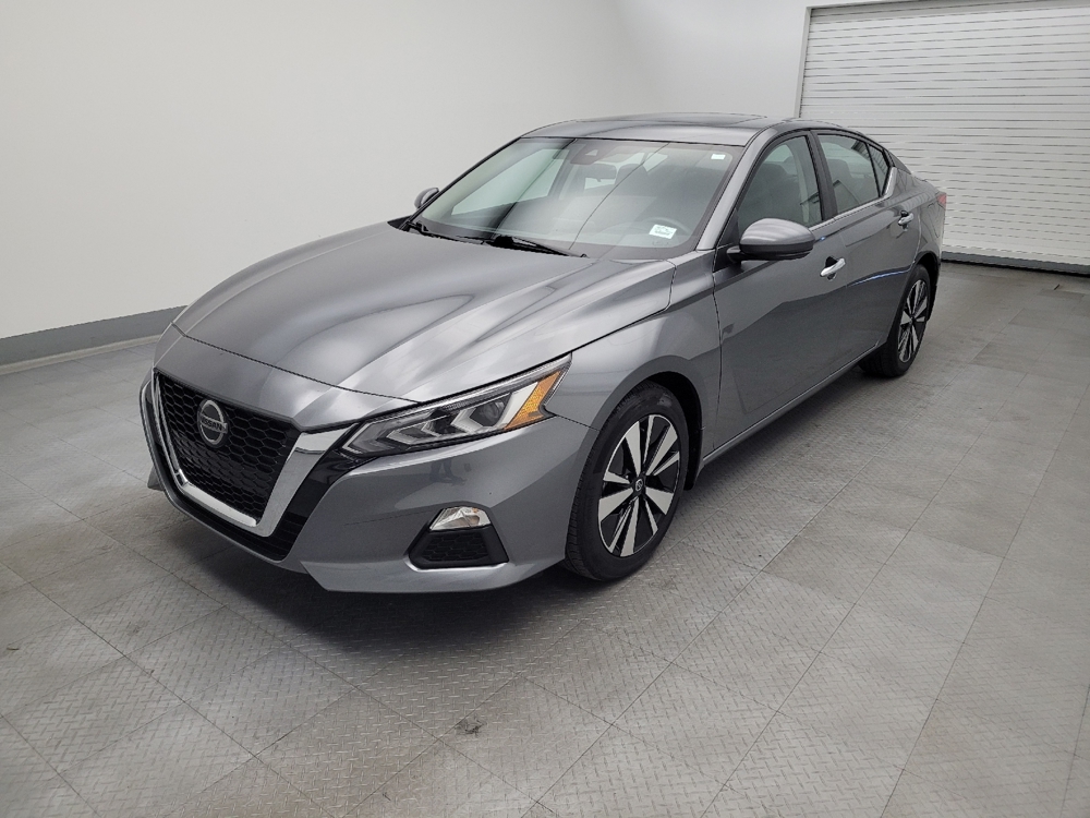 2022 Nissan Altima SV's photo