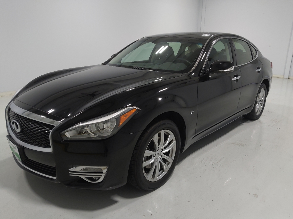 2017 INFINITI Q70 3.7's photo