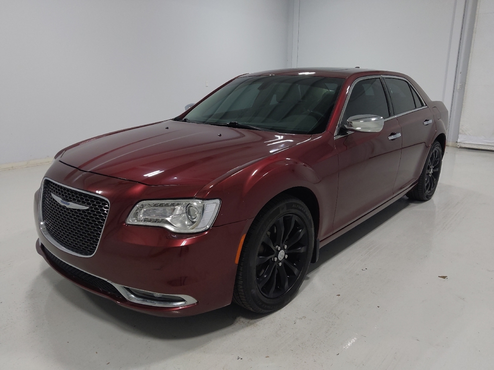 2017 Chrysler 300 C's photo