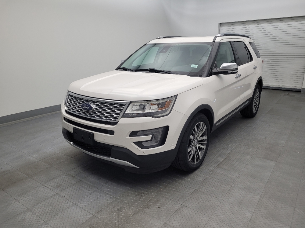 2017 Ford Explorer Platinum's photo