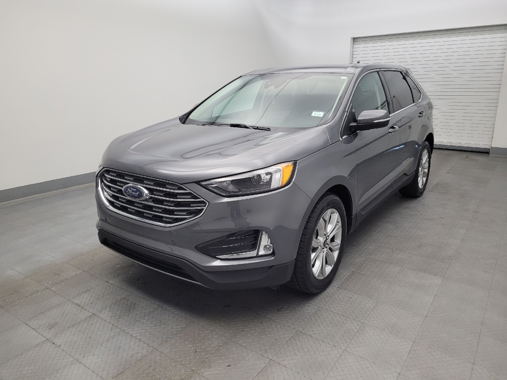 2024 Ford Edge Titanium's photo