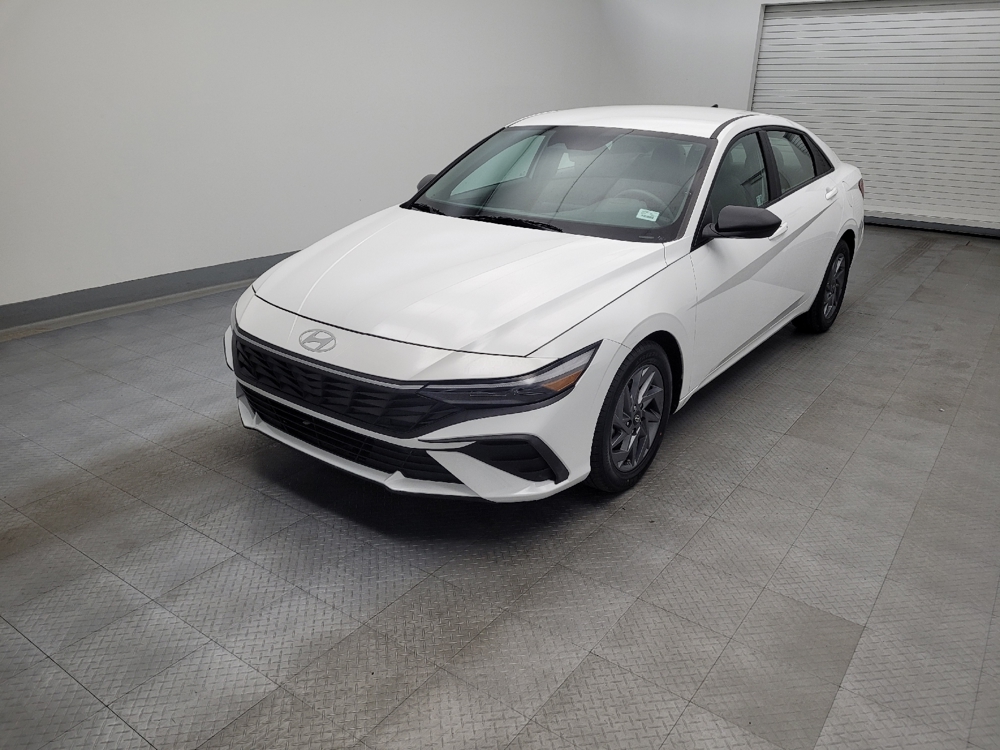 2024 Hyundai Elantra SEL's photo