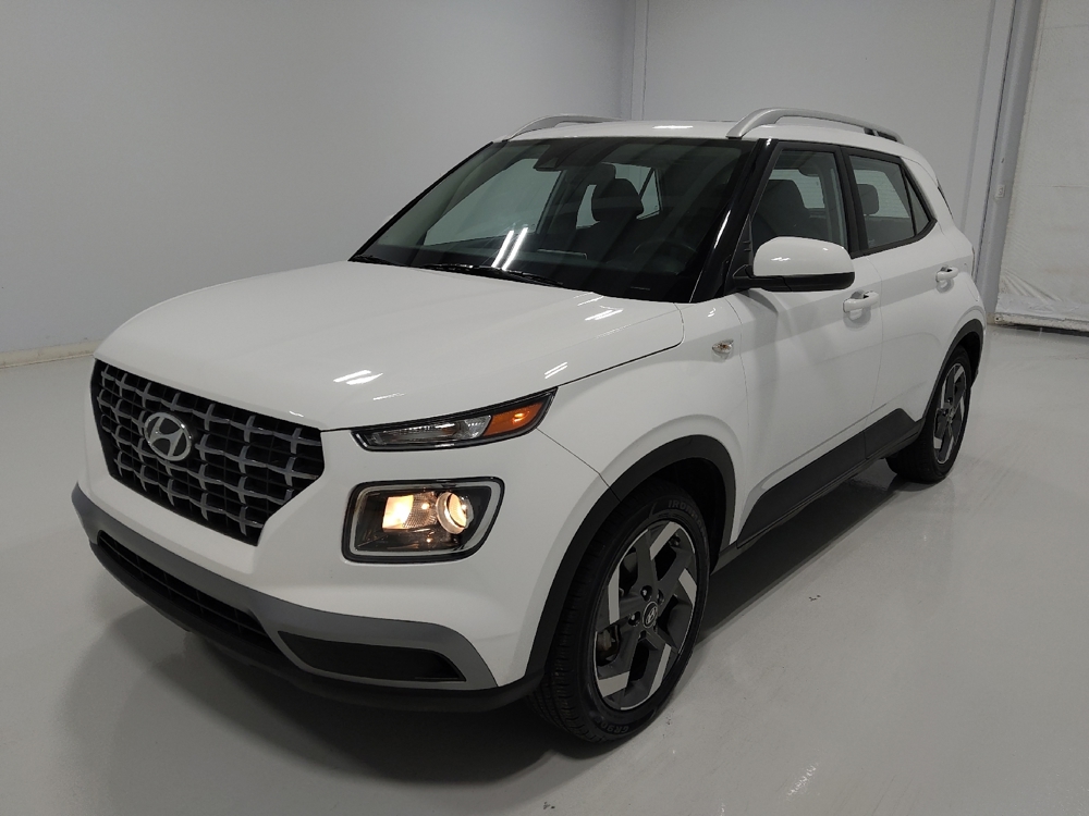 2022 Hyundai Venue SEL's photo