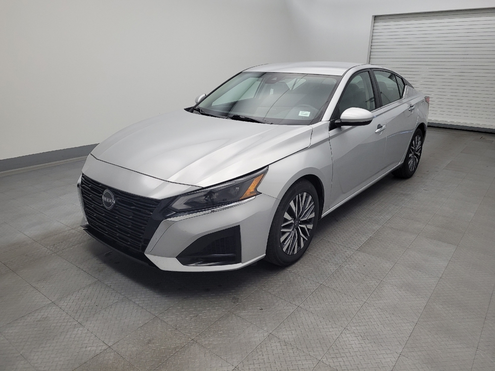 2023 Nissan Altima SV's photo