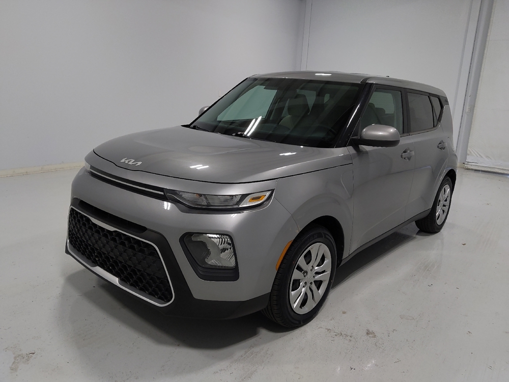 2022 Kia Soul LX's photo