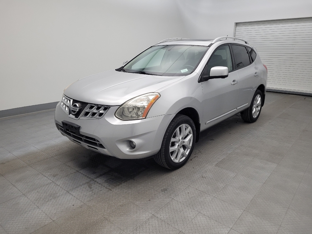 2013 Nissan Rogue SV's photo