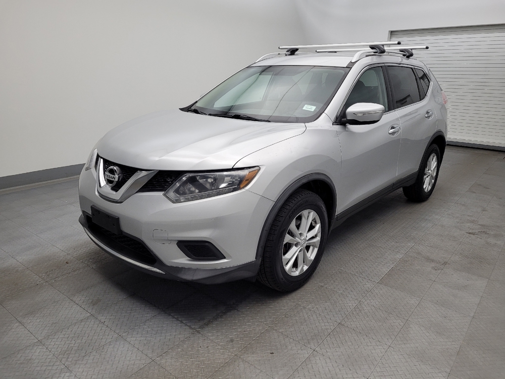2015 Nissan Rogue SV's photo