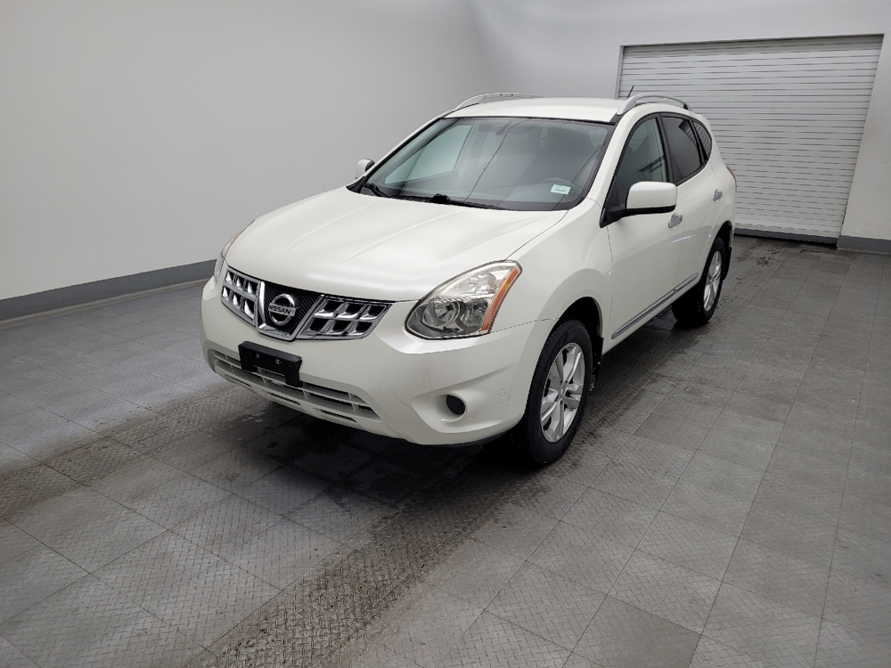 2013 Nissan Rogue SV's photo