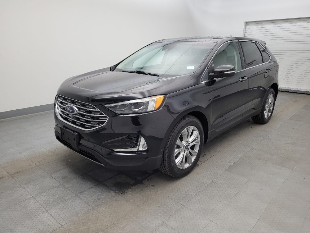 2019 Ford Edge Titanium's photo
