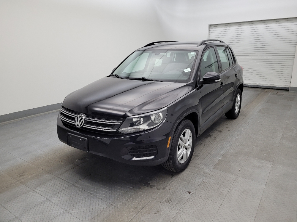 2017 Volkswagen Tiguan S's photo