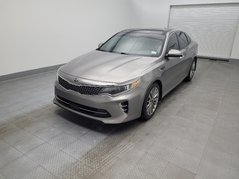 2016 Kia Optima SXL's photo