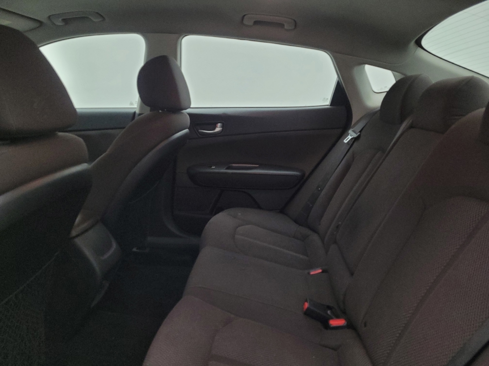 2019 Kia Optima LX - Photo 14