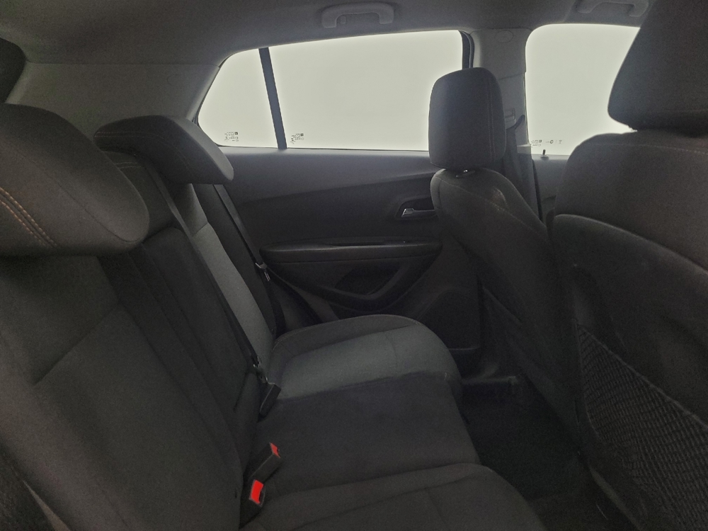 2017 Chevrolet Trax LS - Photo 15