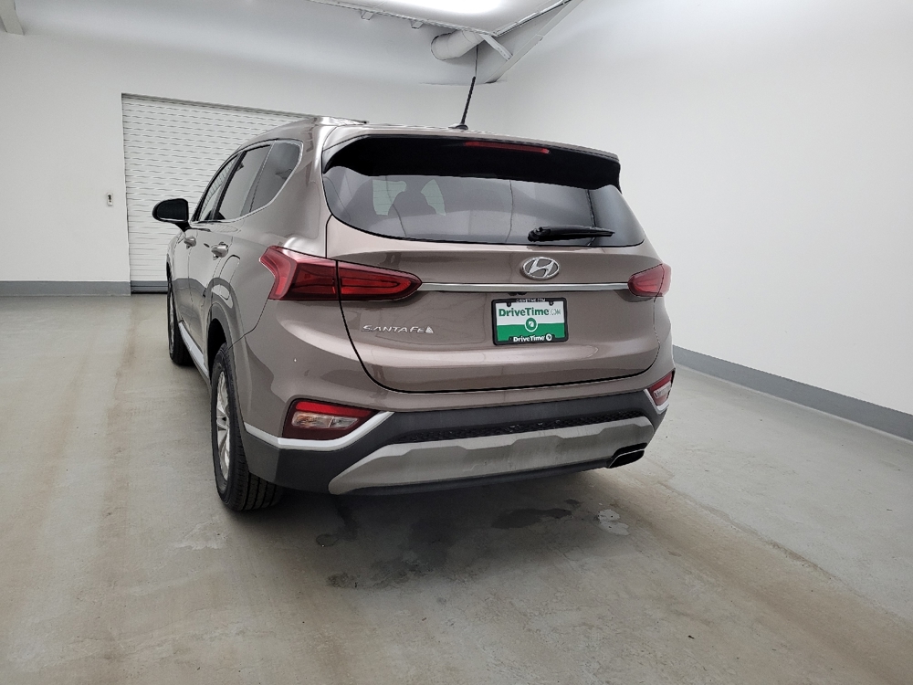 2019 Hyundai Santa Fe SE - Photo 5