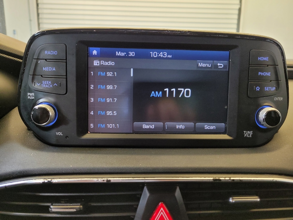 2019 Hyundai Santa Fe SE - Photo 19