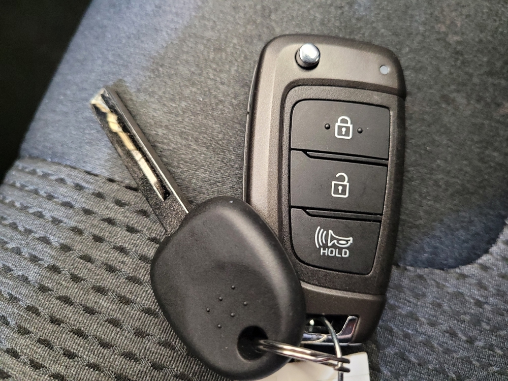 2019 Hyundai Santa Fe SE - Photo 25
