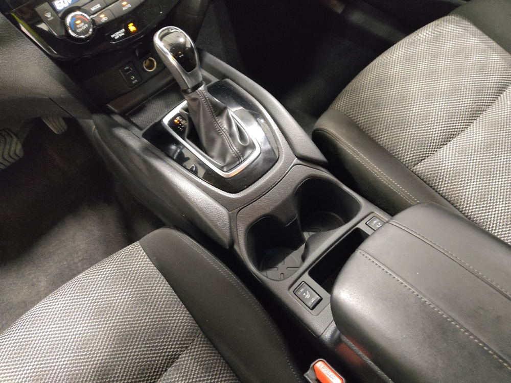 2017 Nissan Rogue Sport SV - Photo 20