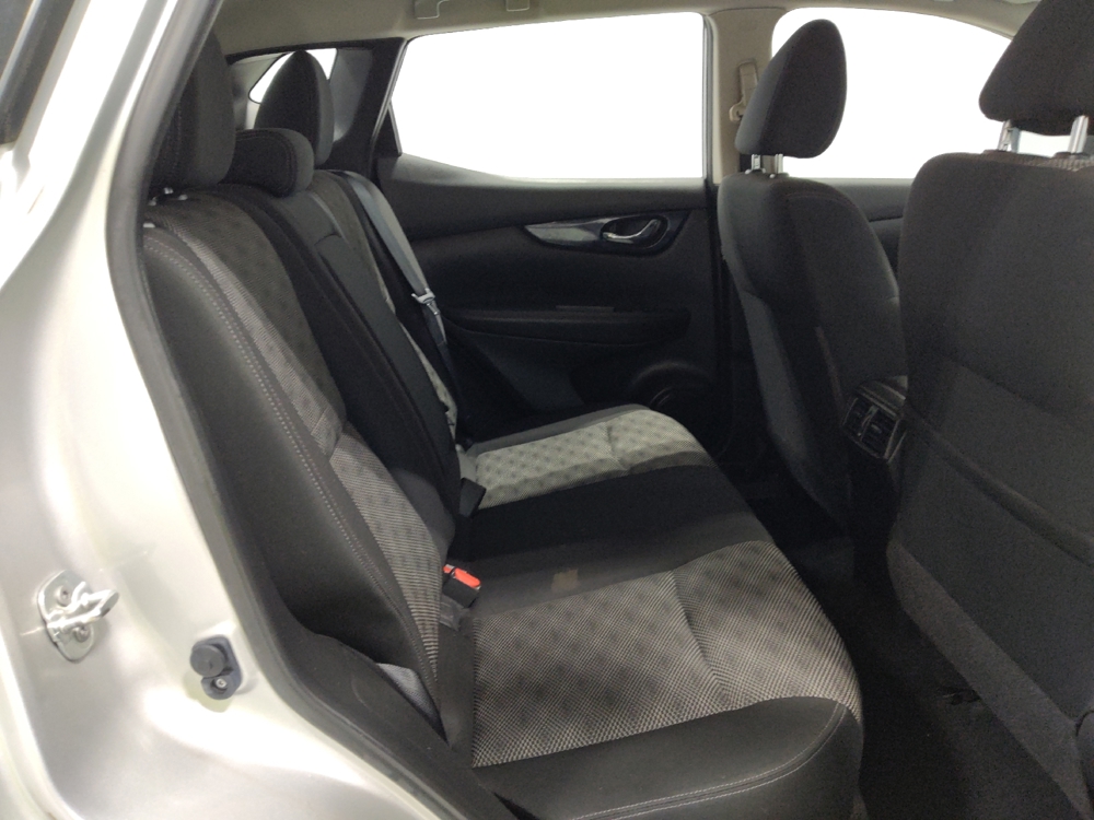 2017 Nissan Rogue Sport SV - Photo 15