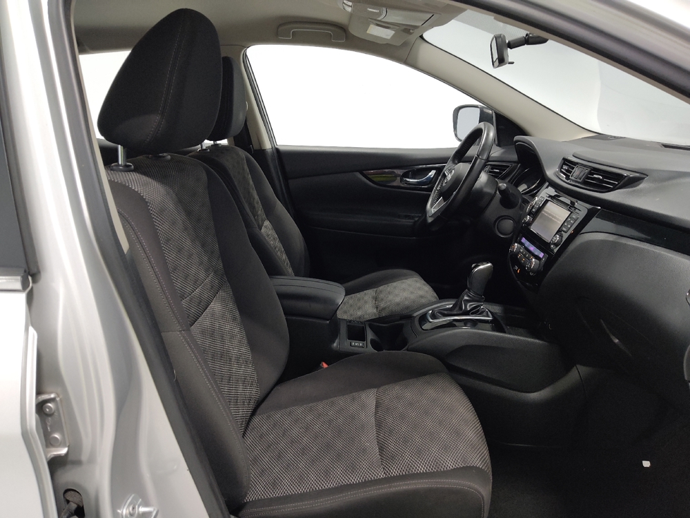 2017 Nissan Rogue Sport SV - Photo 16