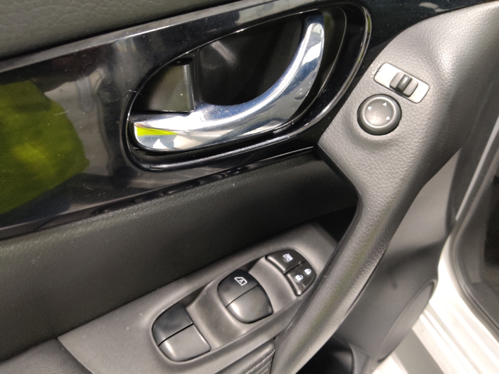 2017 Nissan Rogue Sport SV - Photo 21