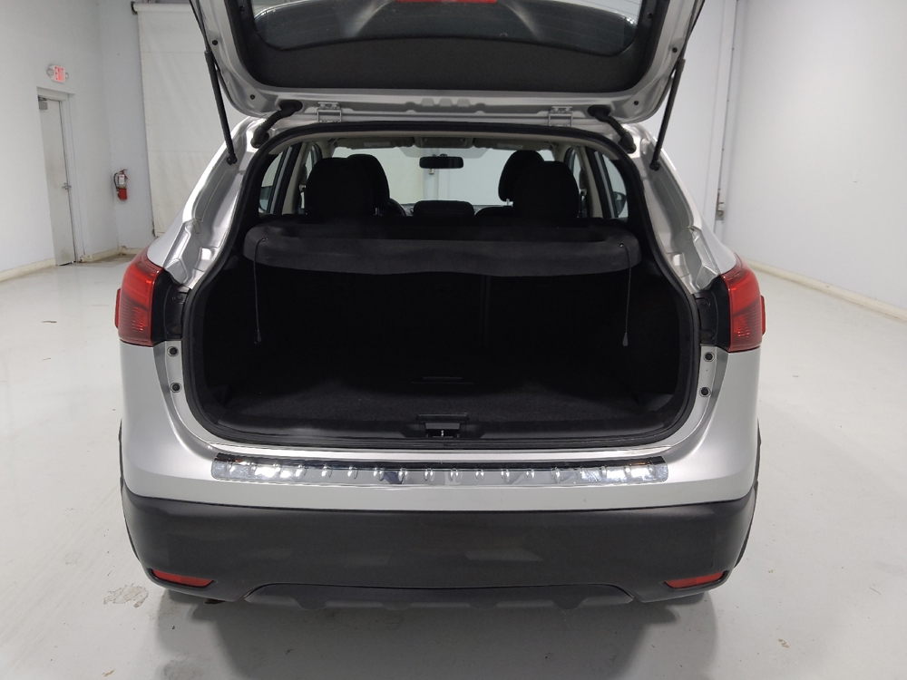 2017 Nissan Rogue Sport SV - Photo 22