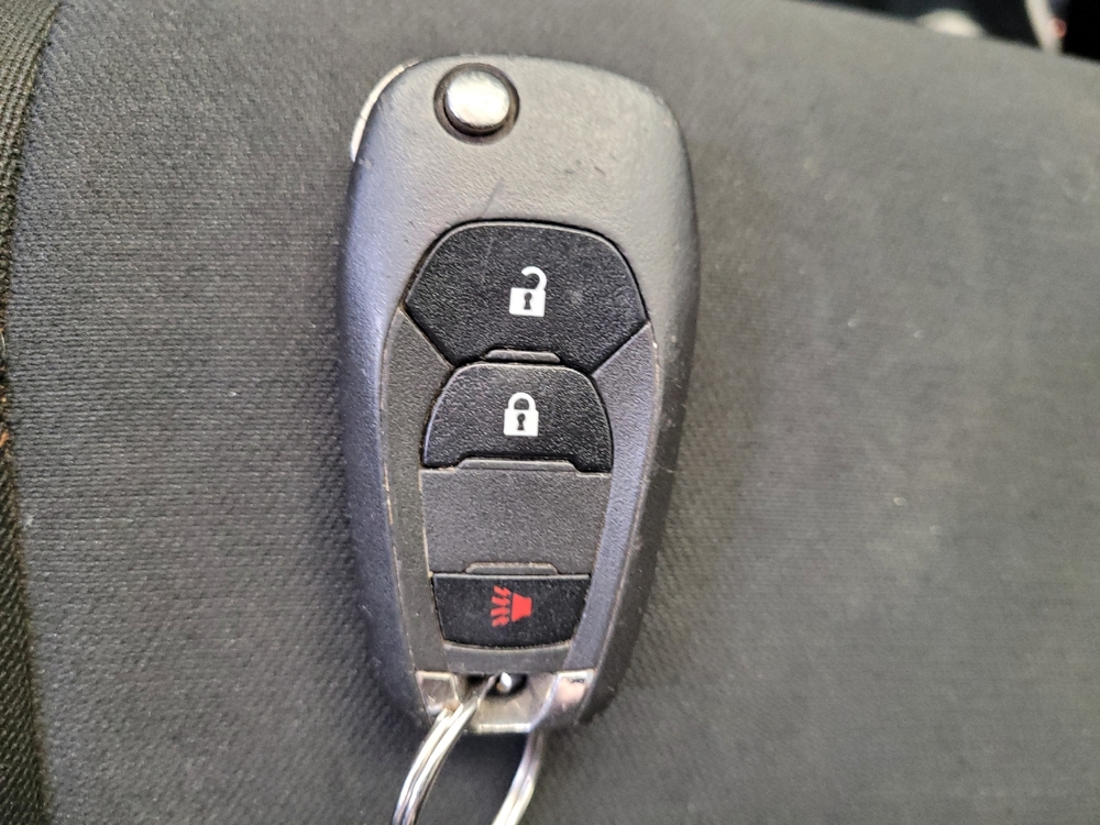 2021 Chevrolet Trax LS - Photo 25