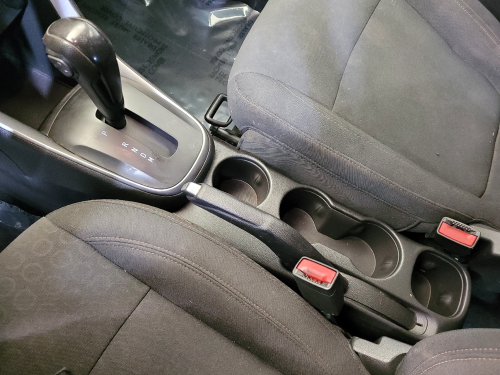 2021 Chevrolet Trax LS - Photo 20